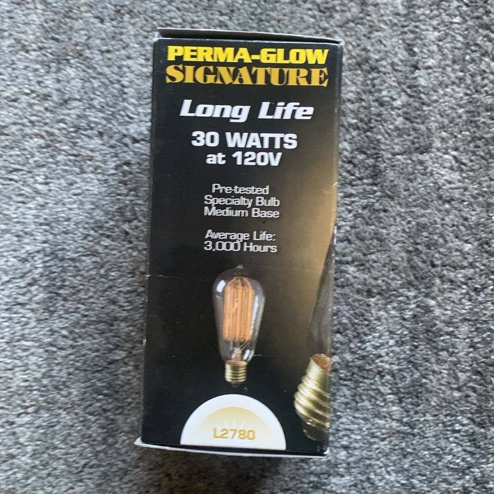 Assorted light bulbs - Picture 15 of 15